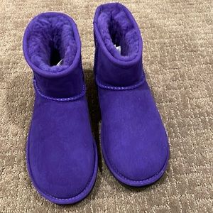 Ugg Classic Mini Boots NWOB